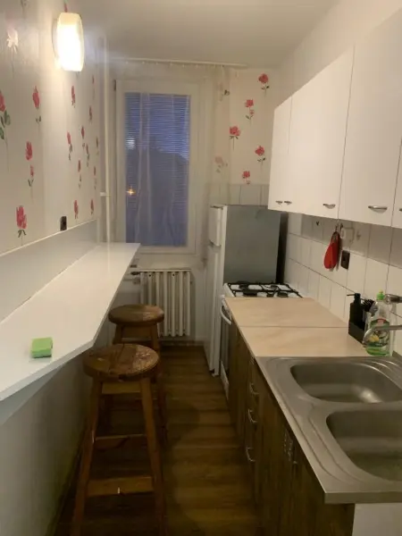 Kiadó panellakás, Komárom 1+1 szoba 42 m² 160 E Ft/hó