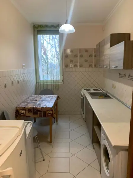 Kiadó panellakás, Komárom 2 szoba 55 m² 180 E Ft/hó