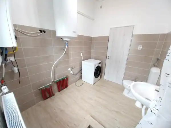 Kiadó téglalakás, Ács 3 szoba 107 m² 720 E Ft/hó