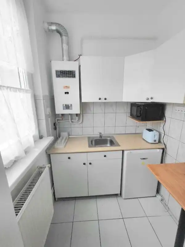 Kiadó téglalakás, Komárom 28 m² 150 E Ft/hó