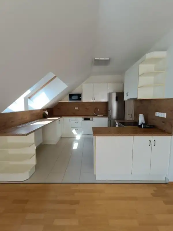 Kiadó téglalakás, Tata 4 szoba 104 m² 400 E Ft/hó