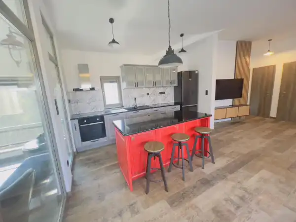 Kiadó új építésű téglalakás, Tata 3 szoba 110 m² 350 E Ft/hó