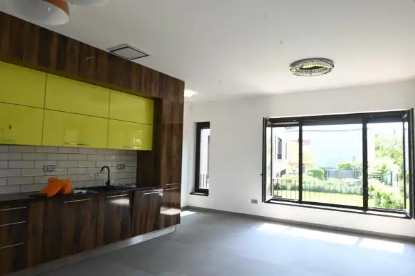 Kiadó új építésű téglalakás, Tata 4 szoba 133 m² 450 E Ft/hó