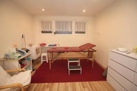 Kiadó üzlet, Tatabánya 20 m² 60 E Ft/hó